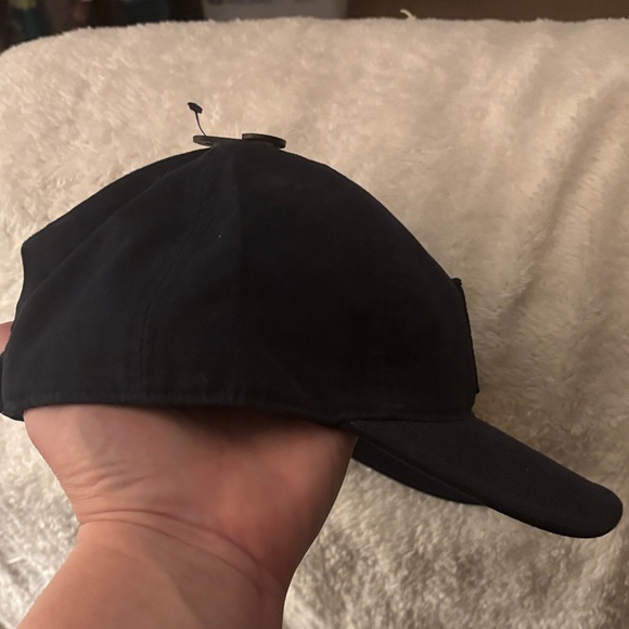Carhartt Navy Cap with Trades Patch - Picture 5 of 5